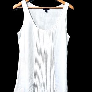 Eileen Fisher. White linen tank top. Size S
